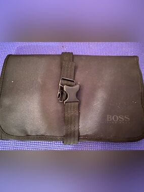 NEW Hugo Boss Black Men’s travel toiletry bag
